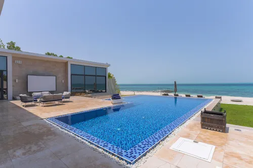 5 Bedrooms Villa in Water Villas