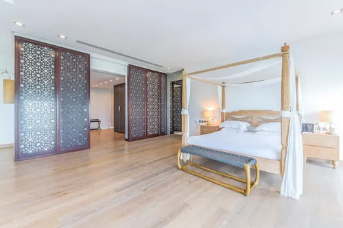 5 Bedrooms Villa in Water Villas