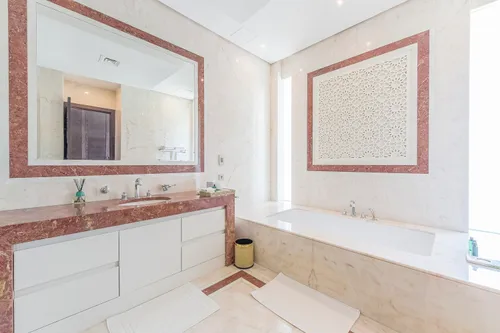 5 Bedrooms Villa in Water Villas