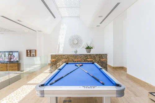 5 Bedrooms Villa in Water Villas