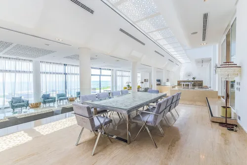 5 Bedrooms Villa in Water Villas