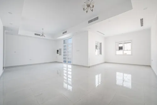 5 Bedrooms Villa in Nad Al Sheba 4