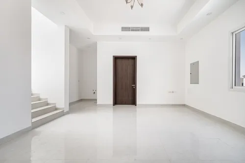 5 Bedrooms Villa in Nad Al Sheba 4