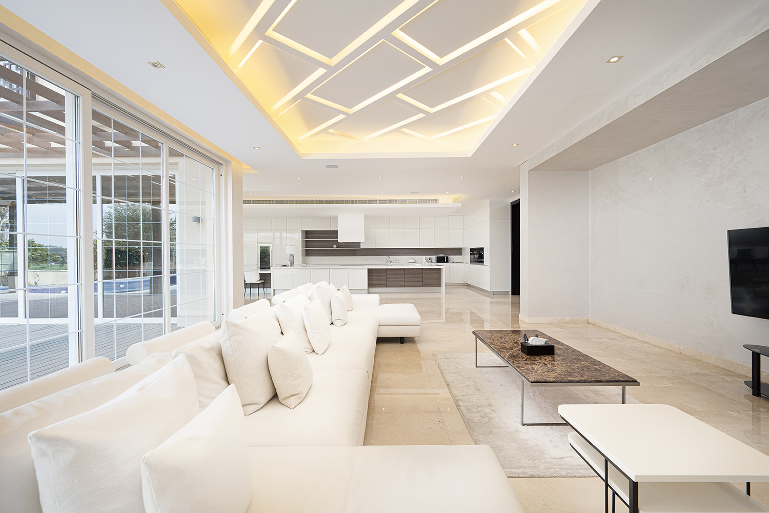 7 Bedrooms Villa in Polo Homes