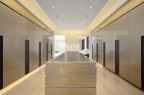 7 Bedrooms Villa in Polo Homes