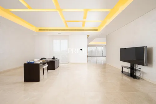 7 Bedrooms Villa in Polo Homes