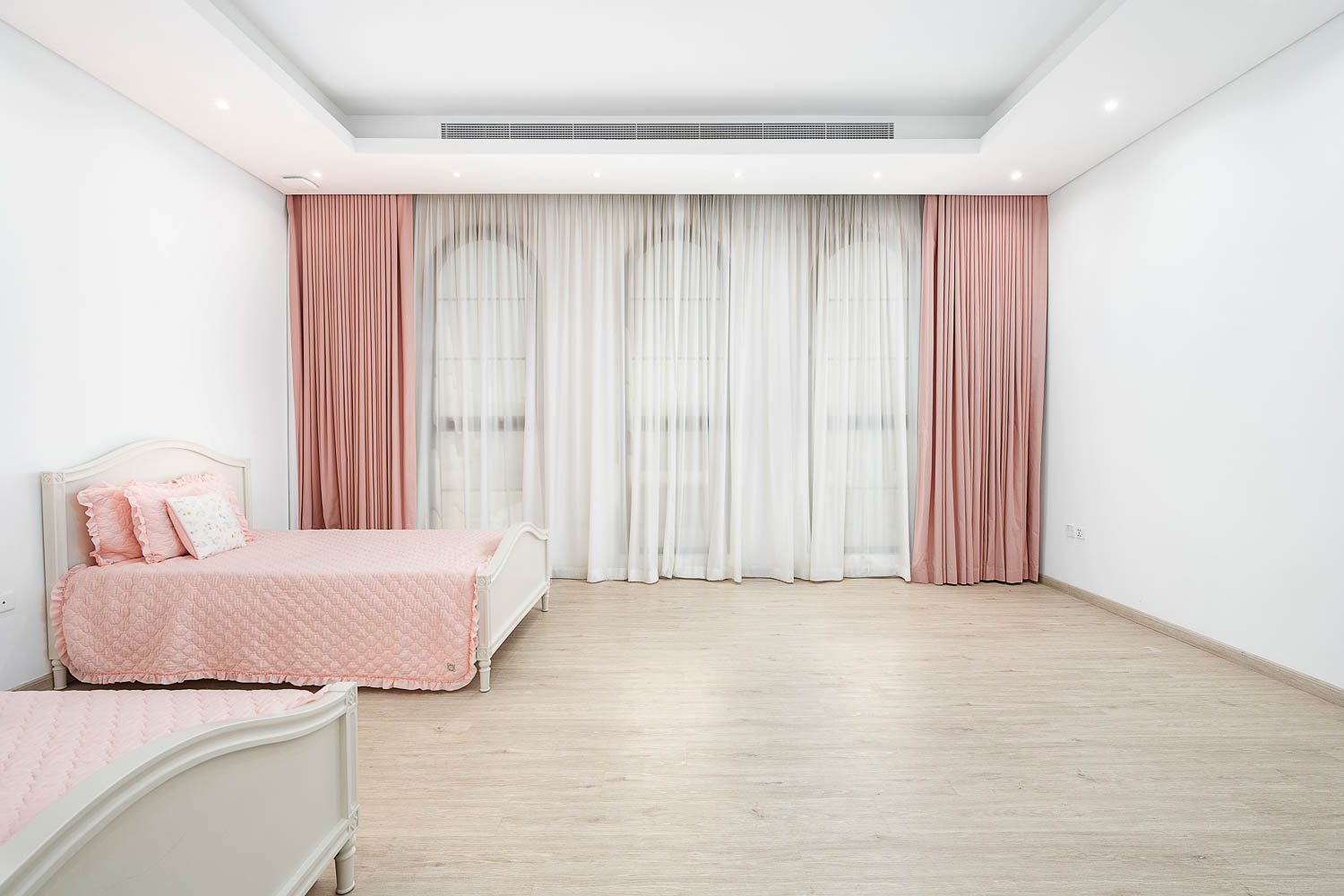 5 Bedrooms Villa in Al Barsha South 2