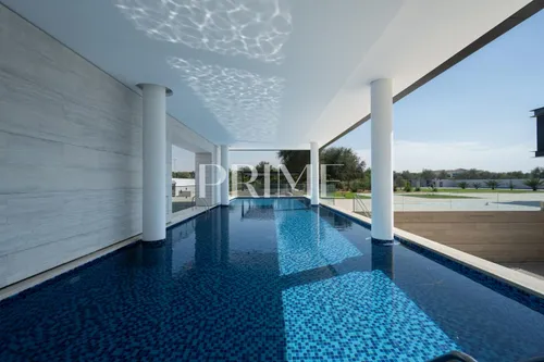 6 Bedrooms Villa in Celia Gardens