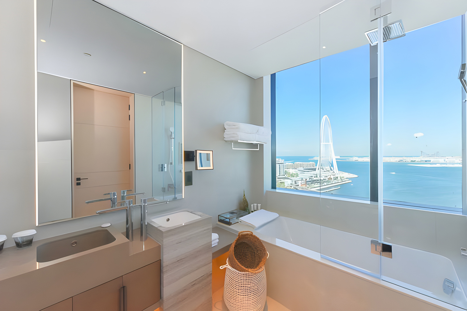 5 Bedrooms Apartment in Jumeirah Gate Tower 1