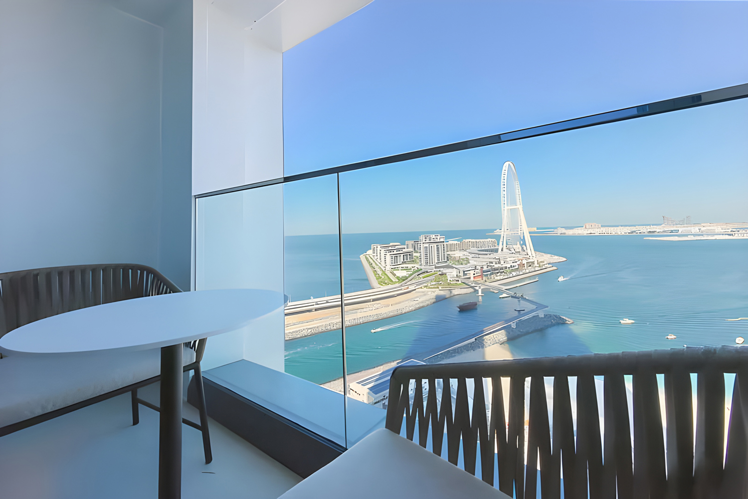5 Bedrooms Apartment in Jumeirah Gate Tower 1