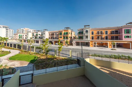 3 Bedrooms Townhouse in Sur La Mer