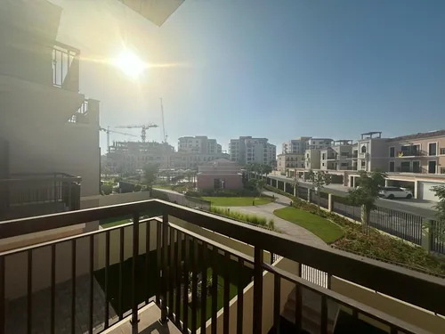 3 Bedrooms Townhouse in Sur La Mer