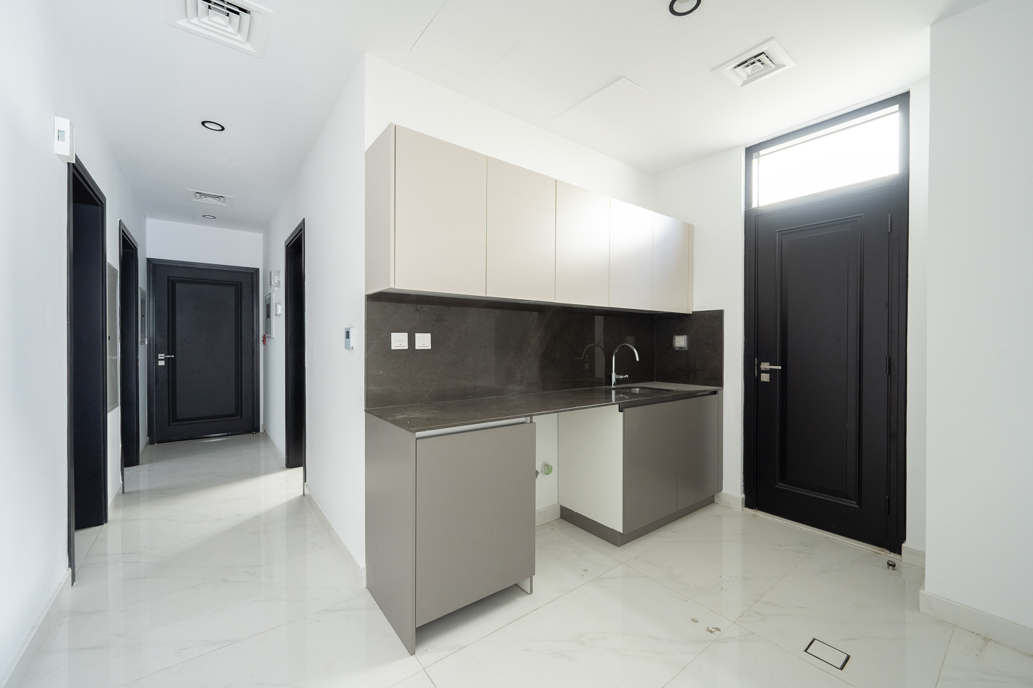 5 Bedrooms Villa in Jumeirah Park Homes