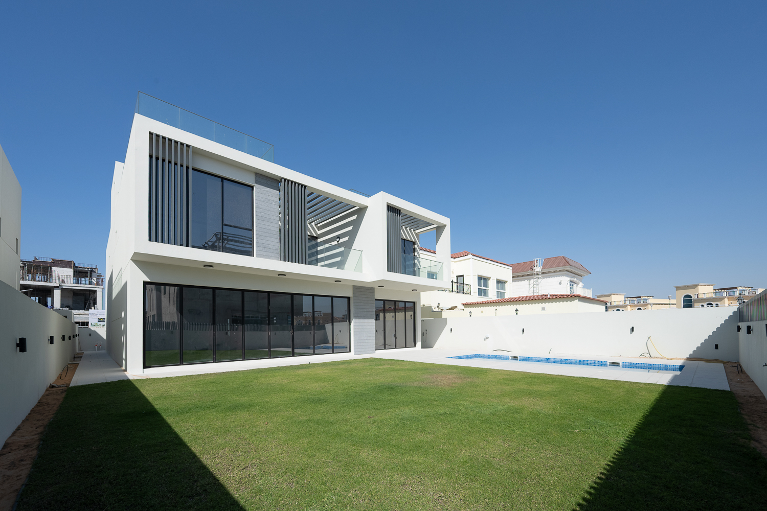 5 Bedrooms Villa in Jumeirah Park Homes