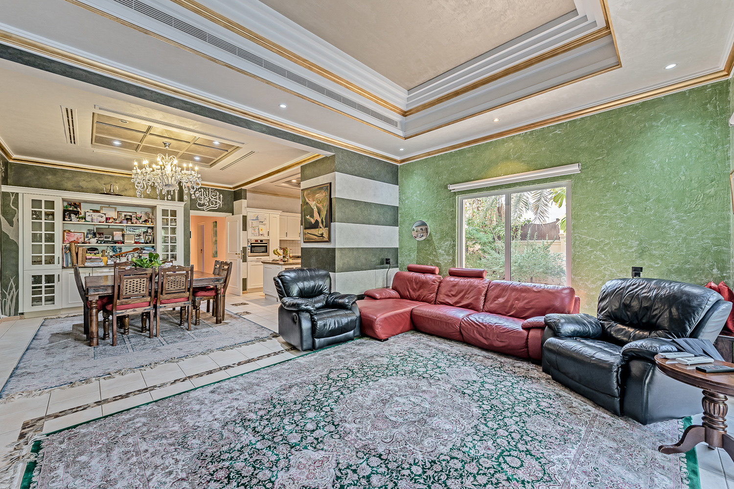 5 Bedrooms Villa in Sector H