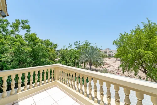 4 Bedrooms Villa in Entertainment Foyer