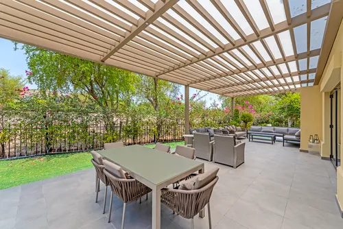 4 Bedrooms Villa in Entertainment Foyer