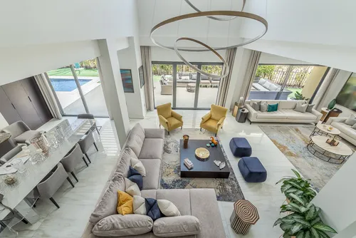 4 Bedrooms Villa in Entertainment Foyer