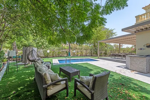 4 Bedrooms Villa in Entertainment Foyer