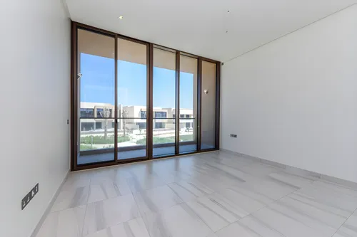 5 Bedrooms Villa in HIDD Al Saadiyat
