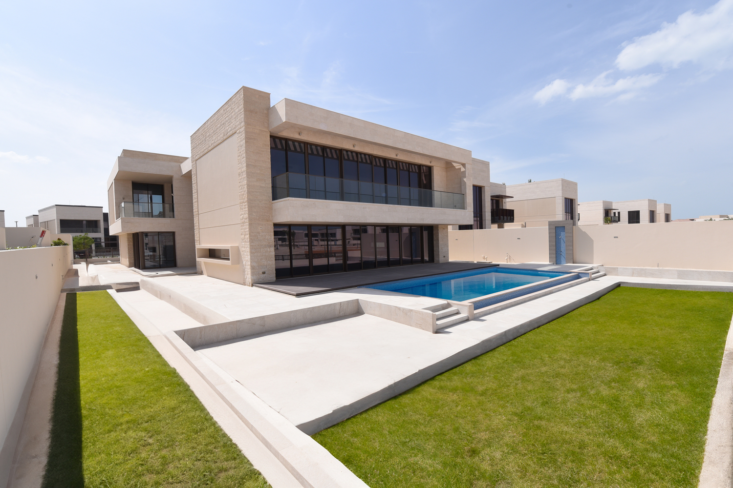 5 Bedrooms Villa in HIDD Al Saadiyat