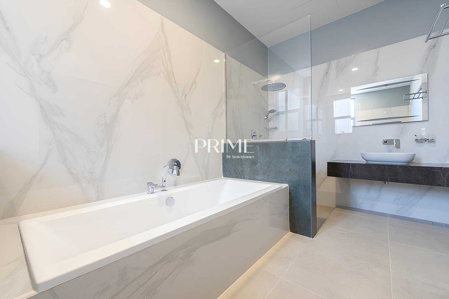 6 Bedrooms Villa in Umm Al Sheif Villas