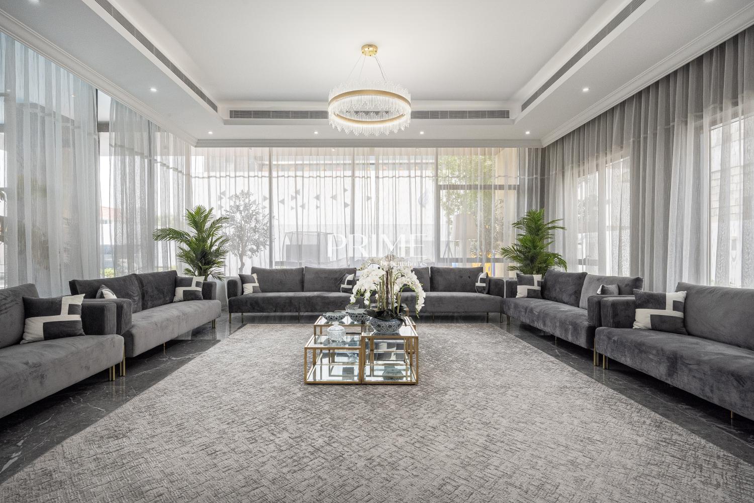 6 Bedrooms Villa in Umm Al Sheif Villas
