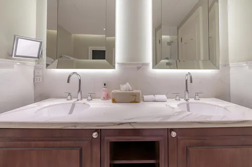 4 Bedrooms Apartment in The Address BLVD Sky Collection