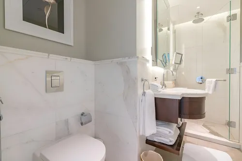 4 Bedrooms Apartment in The Address BLVD Sky Collection
