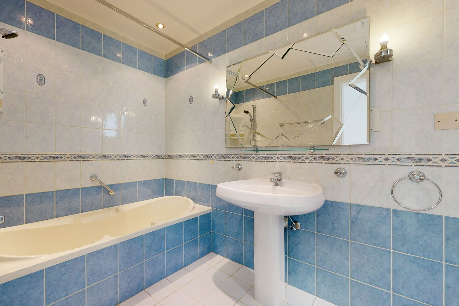 9 Bedrooms Villa in Al Wasl Villas