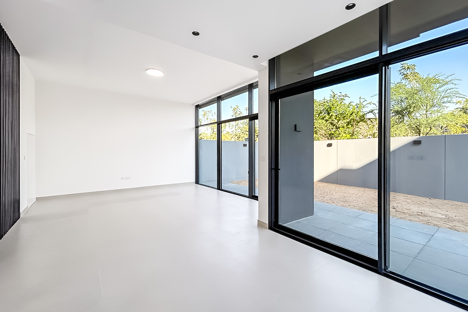 4 Bedrooms Villa in Sendian