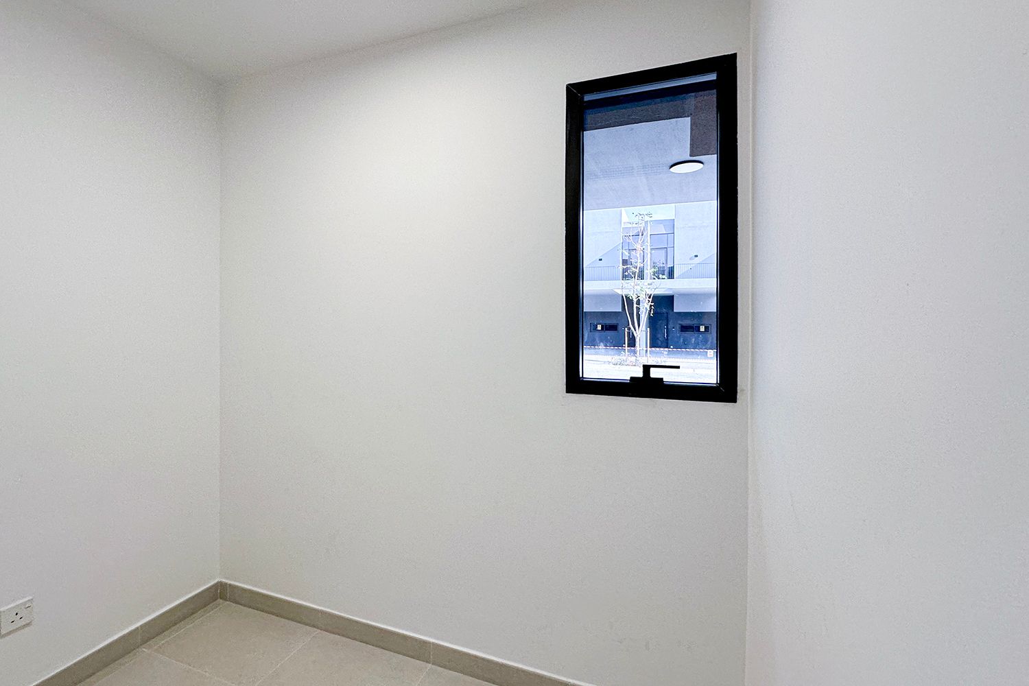 3 Bedrooms Townhouse in Sendian