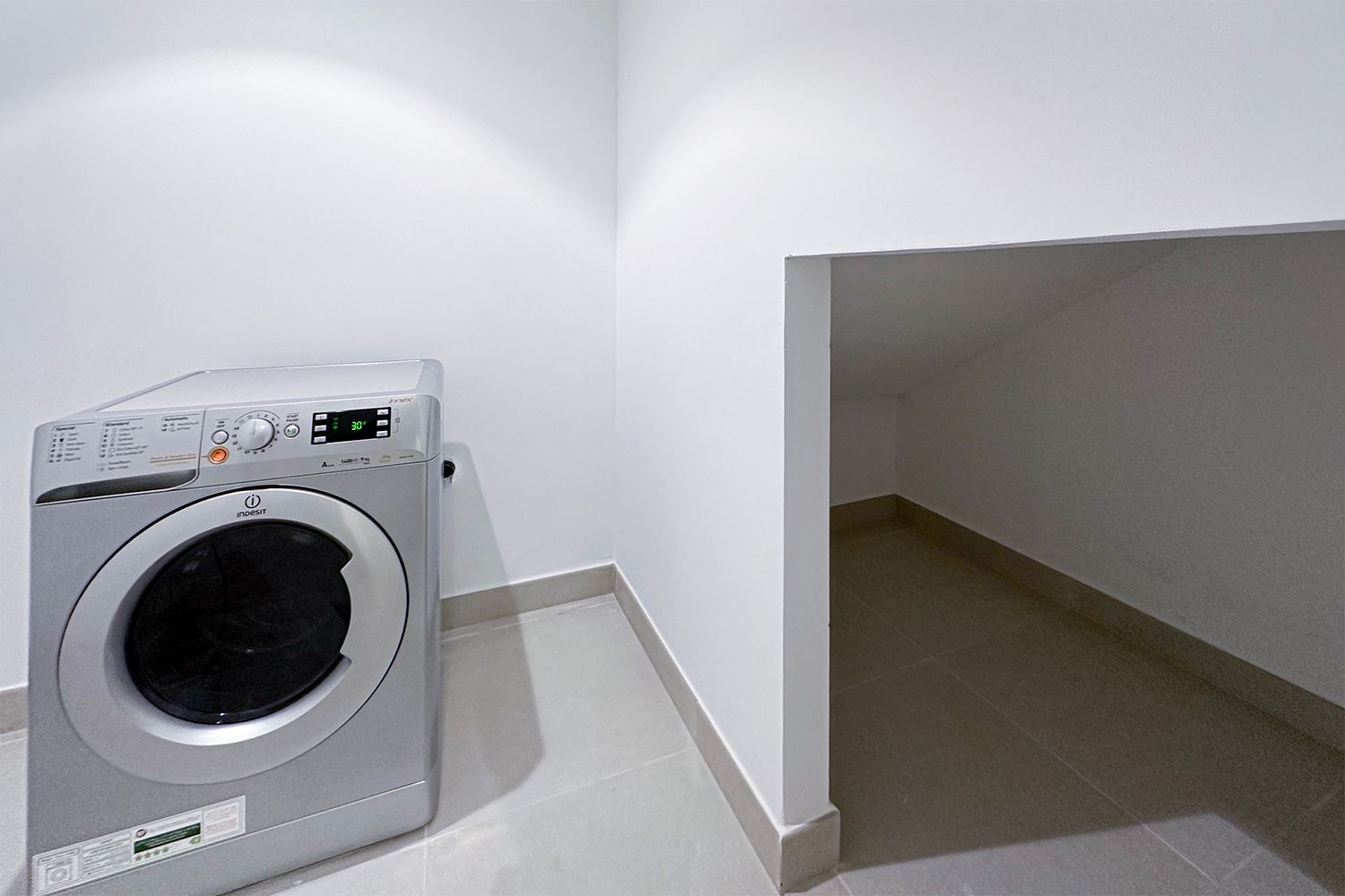 3 Bedrooms Townhouse in Sendian