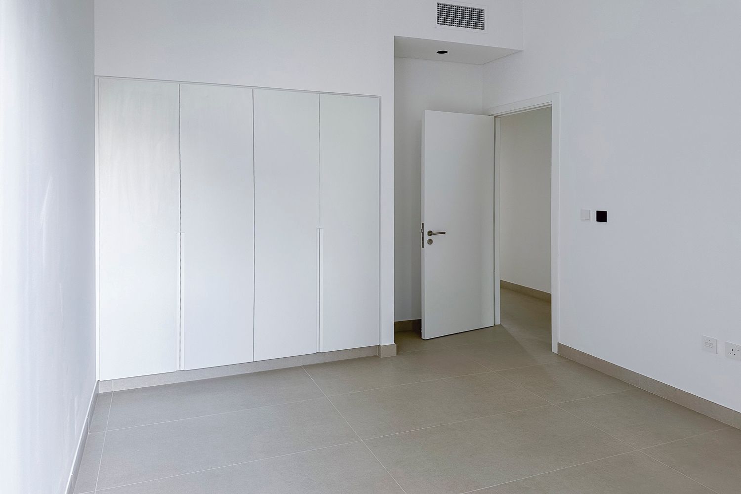 3 Bedrooms Townhouse in Sendian