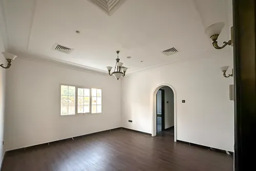 7 Bedrooms Villa in Jumeirah 3 Villas