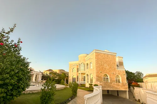 7 Bedrooms Villa in Jumeirah 3 Villas