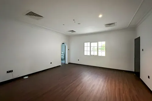 7 Bedrooms Villa in Jumeirah 3 Villas