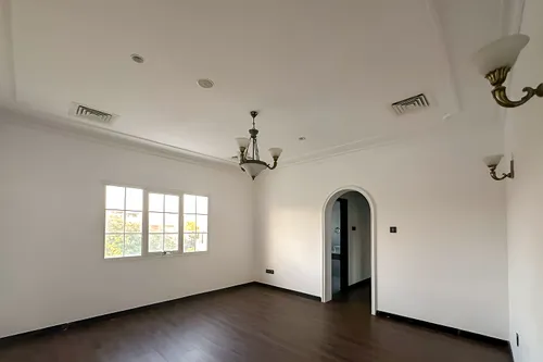 7 Bedrooms Villa in Jumeirah 3 Villas