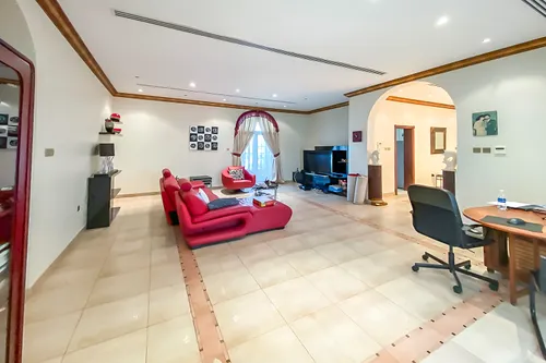 5 Bedrooms Villa in Nadd Al Hammar Villas