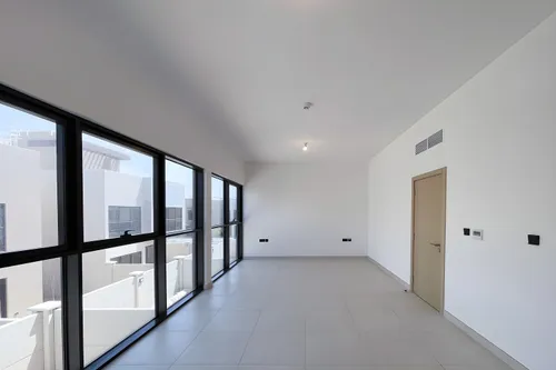 3 Bedrooms Townhouse in Aldhay at Bloom Gardens
