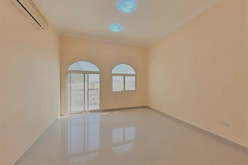 5 Bedrooms Villa in Al Wuheida