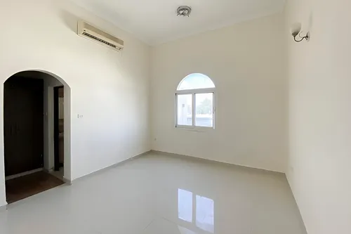 5 Bedrooms Villa in Al Wuheida
