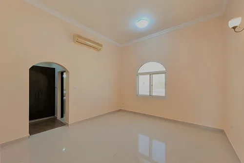 5 Bedrooms Villa in Al Wuheida