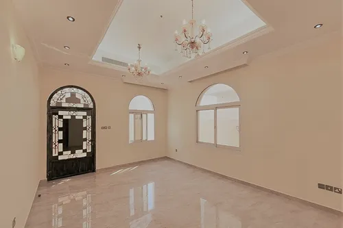 5 Bedrooms Villa in Al Wuheida