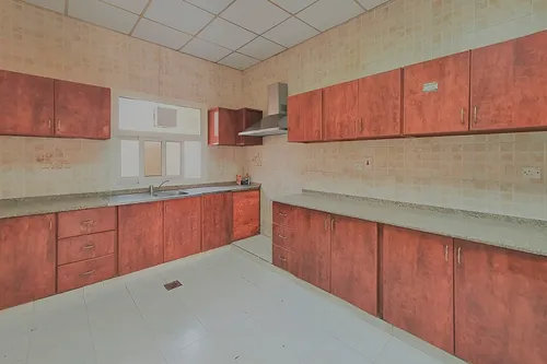 5 Bedrooms Villa in Al Wuheida