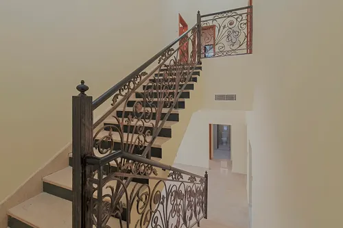 5 Bedrooms Villa in Al Wuheida