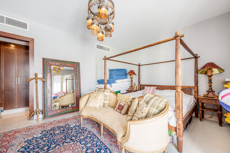 16 Bedrooms Villa in Khalifa City A Villas