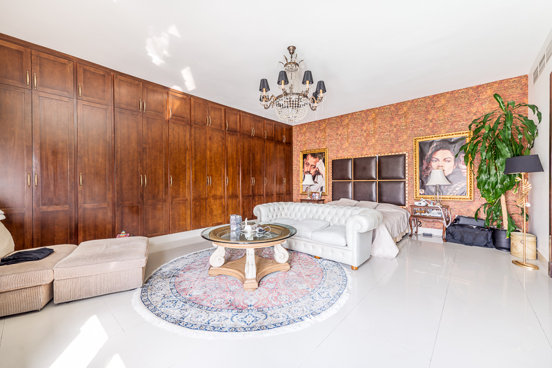 16 Bedrooms Villa in Khalifa City A Villas