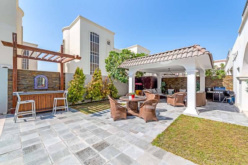 16 Bedrooms Villa in Khalifa City A Villas