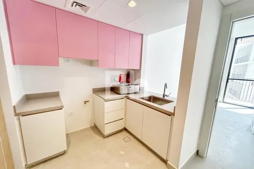 Apartment in Nest 6
